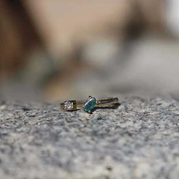 14K Yellow Gold Green Gemstone Ring 2