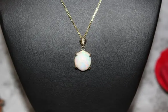 14KT Yellow Gold White Opal Pendant 2