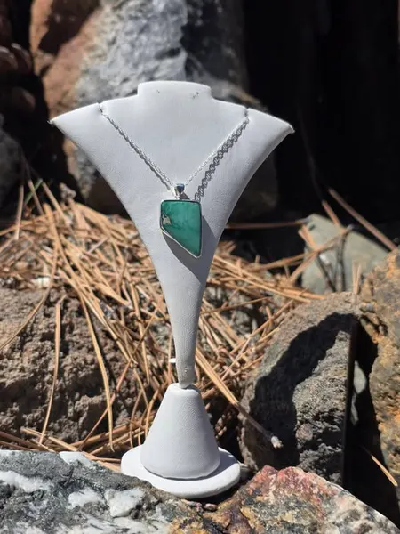 Green Turquoise Pendant Necklace