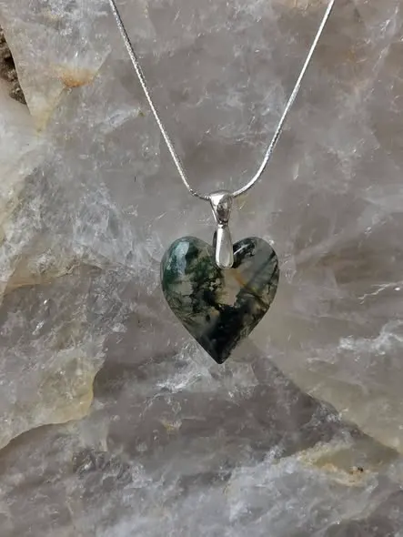 Moss Agate Heart Pendant 1