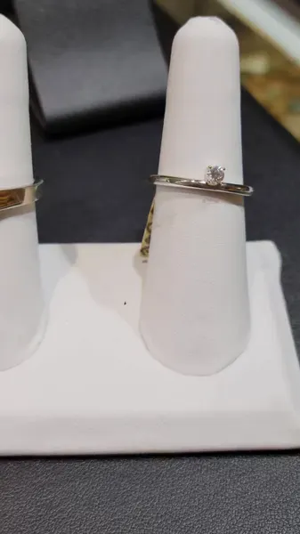 Sparkling Gemstone Ring